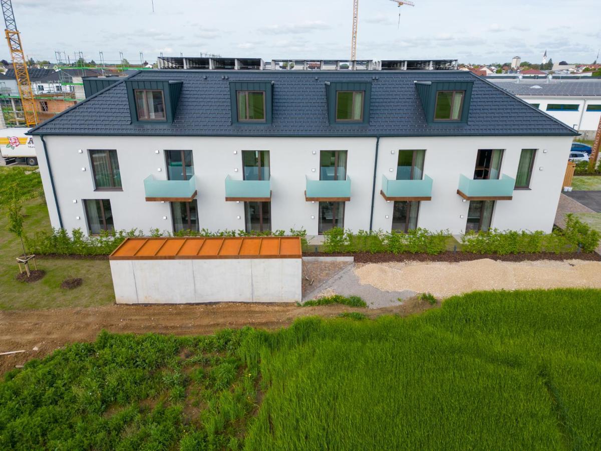 Living Rain Aparthotel Rain  Exterior photo
